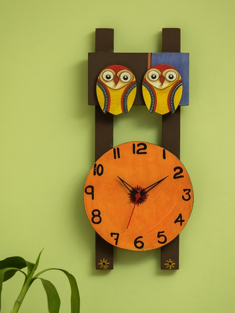 

ExclusiveLane Brown & Coral Handcrafted Quirky Printed Analogue Wall Clock