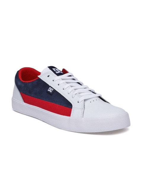 

DC Men White & Navy Blue Colourblocked LYNNFIELD Sneakers