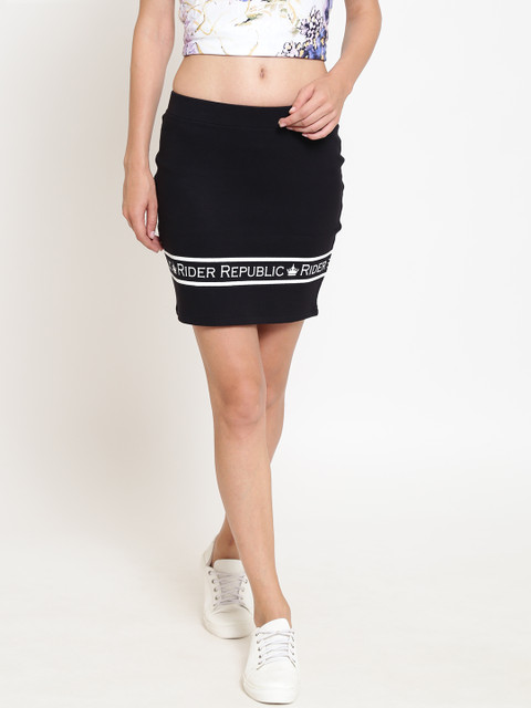 

Rider Republic Women Black & White Solid Mini Pencil Skirt