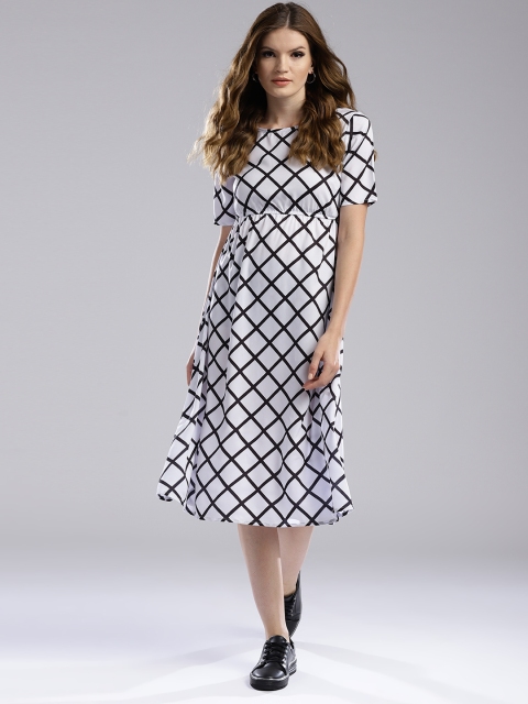 

Hubberholme Women White & Black Checked Empire Dress