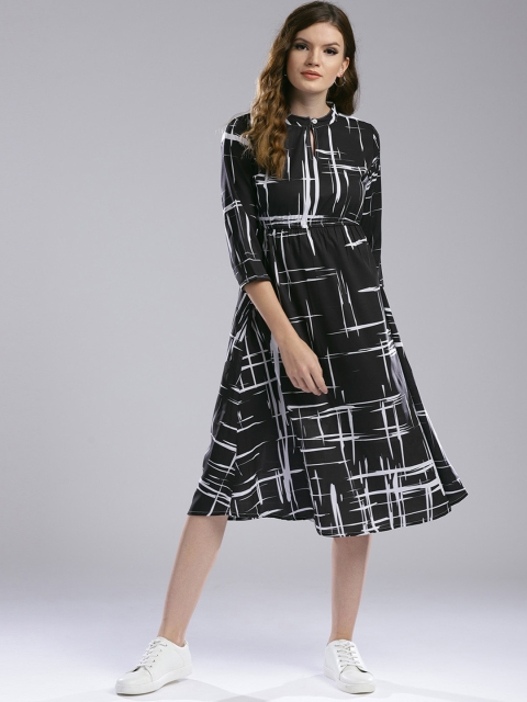 

Hubberholme Women Black & White Printed Empire Dress