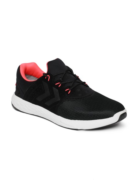 

hummel Unisex Black Solid TERRAFLY Running Shoes