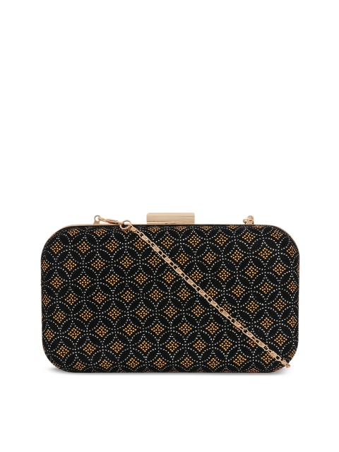 

Berrypeckers Black & Gold-Toned Textured Clutch