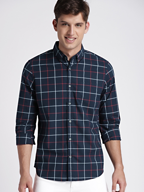 

GAP Men's Navy Blue Pattern Poplin Shirt in Stretch