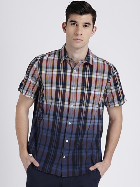 

GAP Men's Navy & Red Short Sleeve Dip-Dye Plaid Shirt, Blue