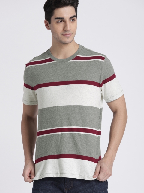 

GAP Men's Off-White & Grey Everyday Short Sleeve Stripe Crewneck T-Shirt