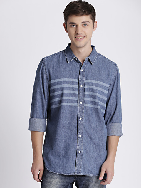 

GAP Men's Blue Denim Western Shirt in Laser Wash
