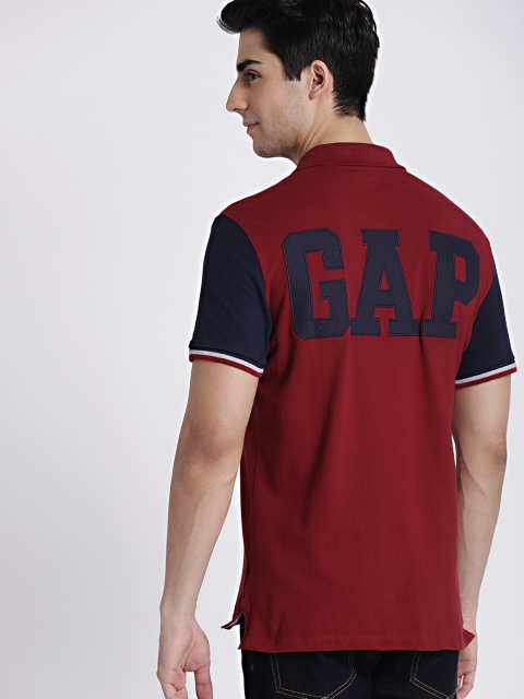 

GAP Men's Maroon Colorblock Polo with Logo Applique