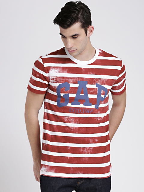 

GAP Men's Red & White Graphic Short Sleeve T-Shirt