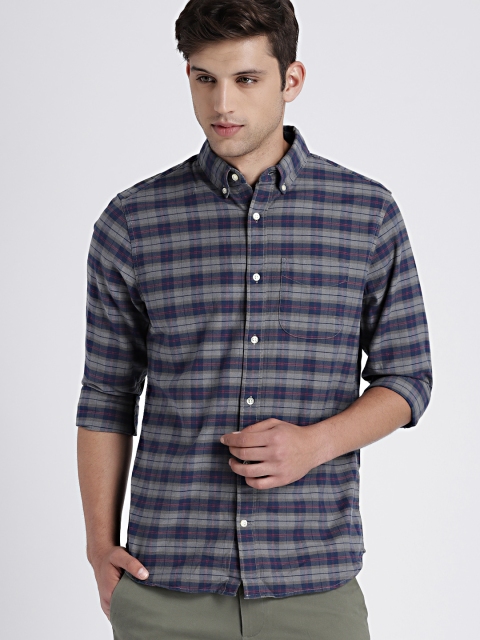 

GAP Men's Grey & Blue Plaid Oxford Shirt in Stretch