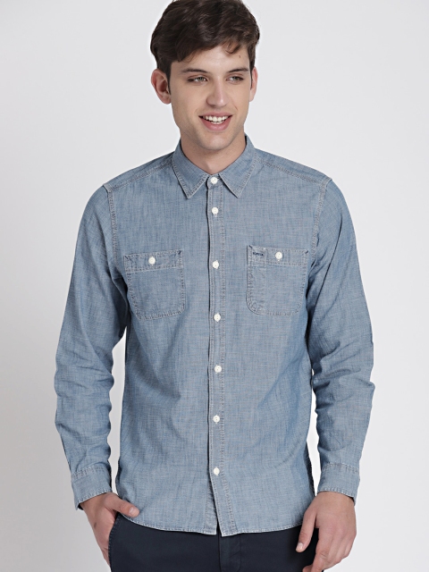 

GAP Men Blue Icon Worker Chambray Shirt