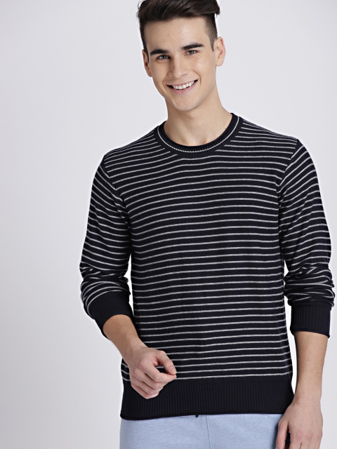 

GAP Men's Navy & White Logo Striped Crewneck Pullover Sweater, Navy blue