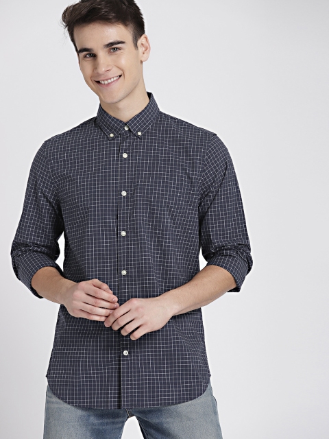 

GAP Men's Navy Blue True Wash Poplin Shirt with Stretch