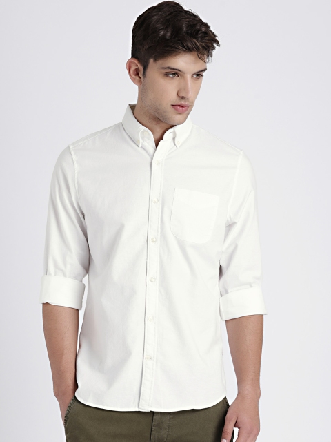 

GAP Men's White Oxford Shirt in Stretch