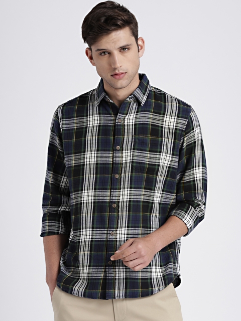 

GAP Men's Navy & Green Standard Fit Shirt in Slub Cotton Twill