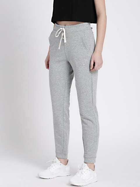 

GAP Women's Grey Logo Joggers, Grey melange