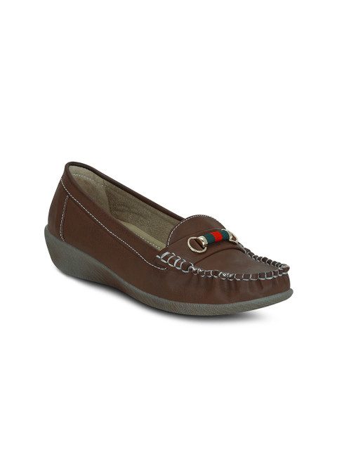 

Get Glamr Women Brown Solid Heeled Loafers