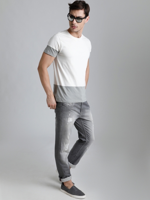 

DILLINGER Men Off-White Colourblocked Round Neck T-shirt