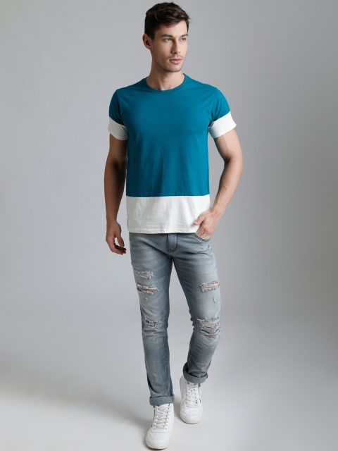 

DILLINGER Men Blue Colourblocked Round Neck T-shirt