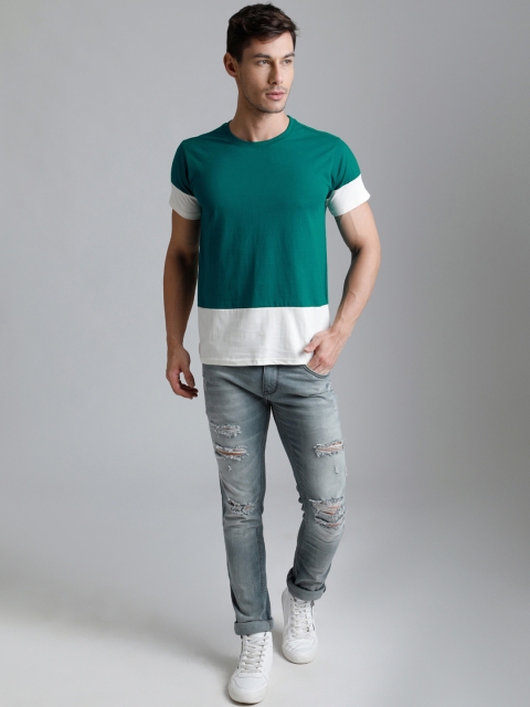 

DILLINGER Men Green Colourblocked Round Neck T-shirt
