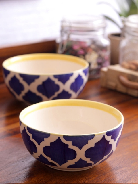 

VarEesha Blue & White Set of 2 Hand-Painted Ceramic Vegetable Mixing & Serving Bowls