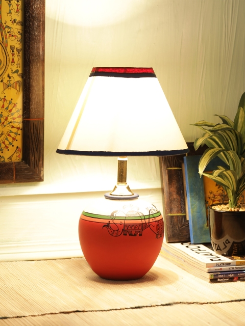 

VarEesha White & Red Solid Madhubani Hand-Painted Bedside Lamp