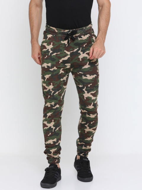 

Masculino Latino Men Green & Brown Camouflage Print Joggers