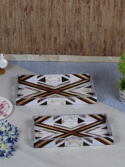 

RANGRAGE Set Of 2 White & Brown Handcrafted Rectangular Wooden Trays