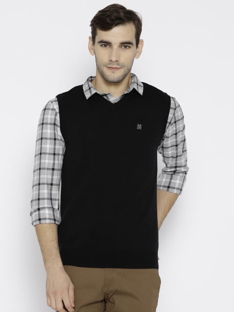 

Monte Carlo Men Black Solid Sweater Vest