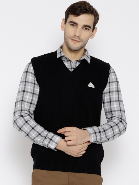 

Monte Carlo Men Black Solid Sweater Vest
