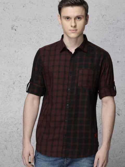 

Ecko Unltd Men Maroon & Black Slim Fit Checked Casual Shirt