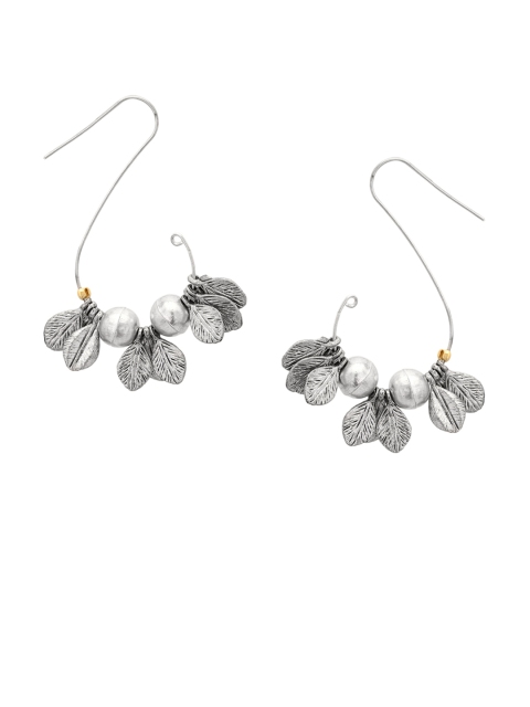 

TJORI Silver-Toned Leaf Shaped Drop Earrings