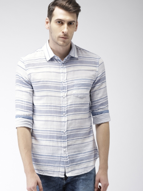 

Celio Men Blue & White Slim Fit Striped Casual Shirt
