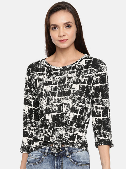 

Deal Jeans Women Black & White Printed Top