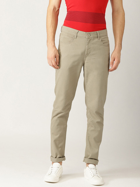 

United Colors of Benetton Men Beige Slim Fit Solid Chinos