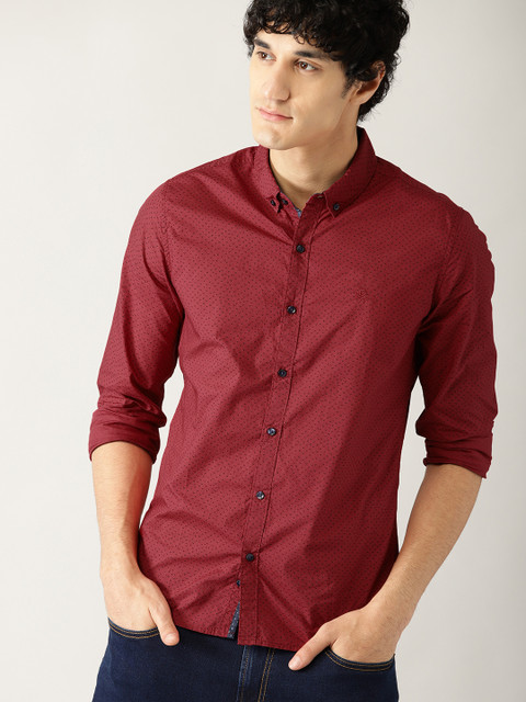 

United Colors of Benetton Men Maroon Slim Fit Printed Casual Shirt