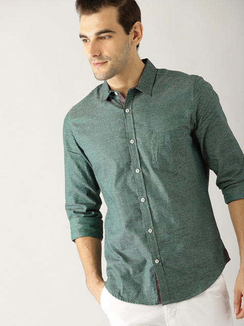 

United Colors of Benetton Men Green Slim Fit Solid Casual Shirt