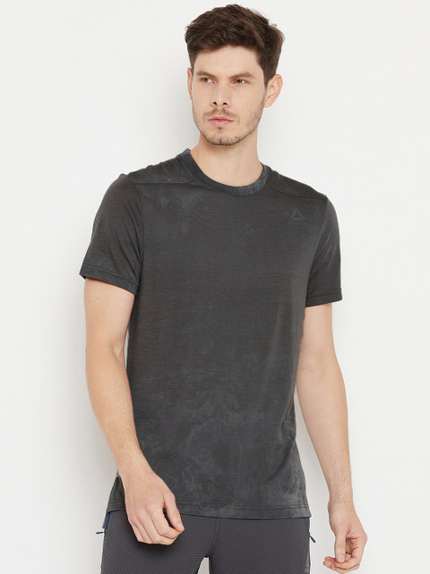 

Reebok Men Grey Combat Spray Dye T-shirt