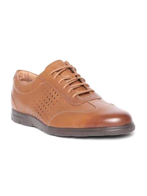 

Clarks Men Tan Brown Leather Semiformal Oxfords