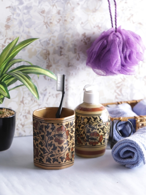 VarEesha Brown Set of 2 Floral Print Hand Made Stoneware Bath Set
