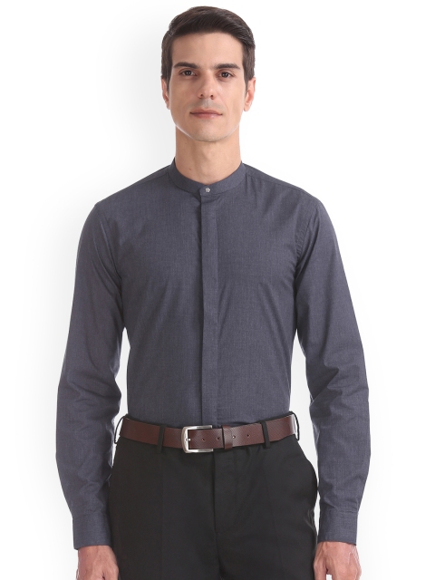 

Arrow Men Grey Slim Fit Solid Casual Shirt