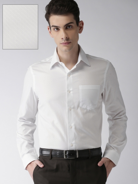 

Arrow Men White Slim Fit Solid Casual Shirt