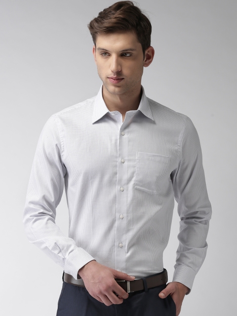 

Arrow Men Off-White Slim Fit Checked Formal Shirt