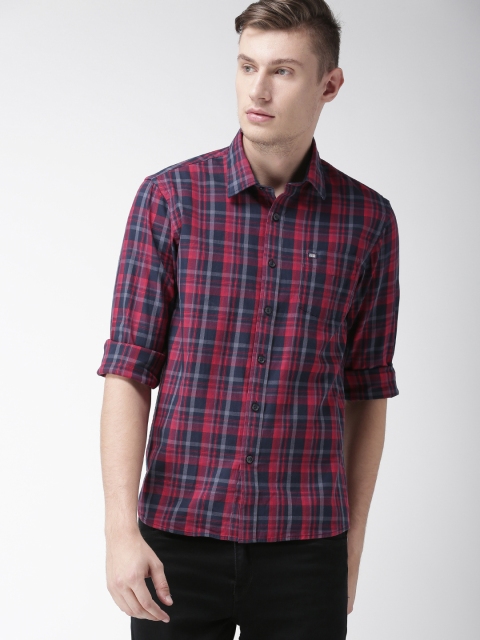 

Arrow Men Red & Navy Blue Slim Fit Checked Formal Shirt