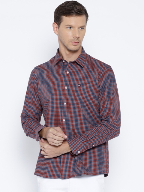 

Arrow Sport Men Rust Red & Navy Blue Slim Fit Checked Casual Shirt