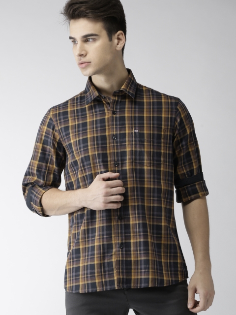 

Arrow Men Brown & Black Slim Fit Checked Casual Shirt