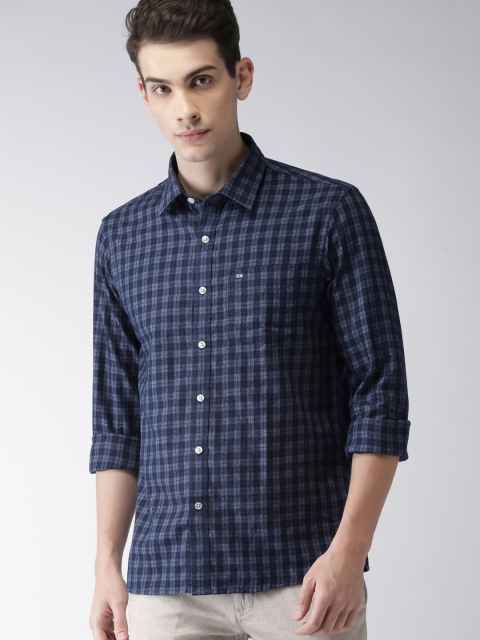 

Arrow Sport Men Navy Blue Slim Fit Checked Casual Shirt
