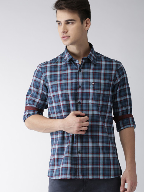 

Arrow Men Blue & Burgundy Slim Fit Checked Casual Shirt