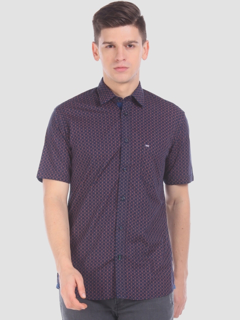 

Arrow Sport Men Brown Slim Fit Checked Casual Shirt