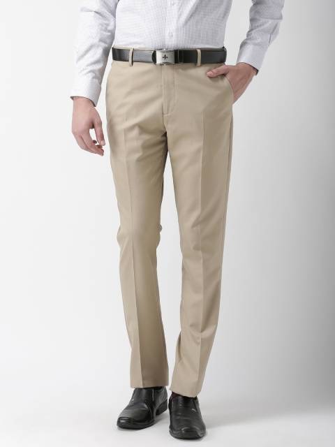

Arrow Men Khaki Tapered Fit Solid Formal Trousers